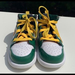 Jordan AJ1 (size 8C)